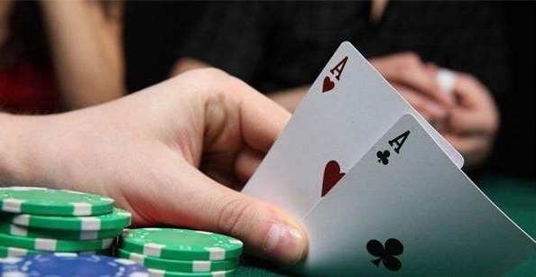 扑克牌跑得快的玩法技巧